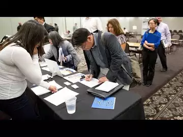 US Jobless Claims Come in Under Expectations
