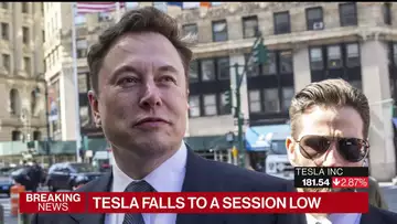 Tesla Falls to a Session Low After SpaceX Report