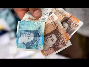 Pound Drops to Record Low as UK Signals More Tax Cuts