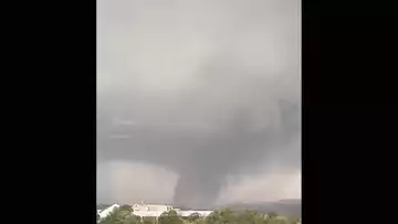 Tornado Slams Little Rock, Arkansas