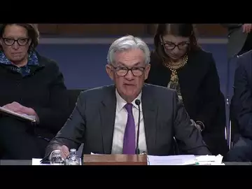 Powell Says Fed Urging Banks to Be Careful With Crypto