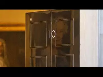 Johnson Clings on Despite Unprecedented Resignations