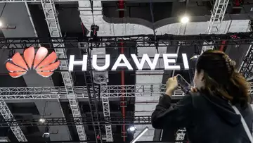 Huawei Sets Up Apple Showdown Hours After New iPhone