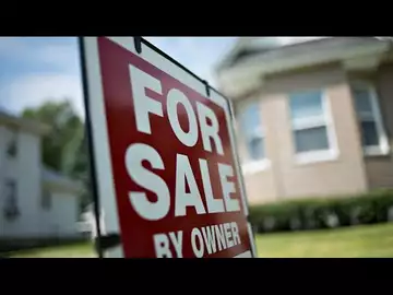 US Pending-Home Sales Unexpectedly Rose in July