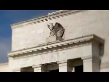 US Payrolls Beat Pushes Back Bets for a Fed Rate Cut