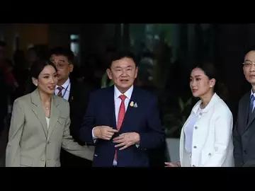 Thaksin Moved to Hospital From Prison a Day After Return