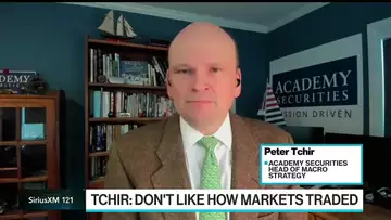 Sell Into the Dip Instead of Buy, Strategist Tchir Says