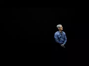Apple to Spend $1 Billion a Year to Break Into Movies