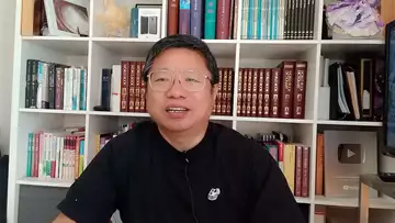 Solana 和 XRP的ETF会很快进入市场?美国现任政府要抛比特币BTC?人工智能骗你很容易?~Robert李區塊鏈日記2337