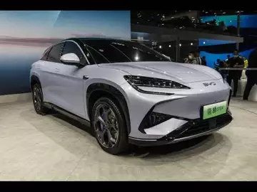 Tesla vs. BYD - BYD is winning when it comes to EV sales