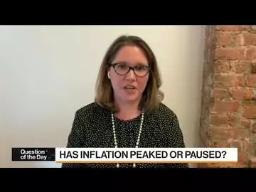 RBC's Calvasina Sees Inflation Moderating, Likes Tech