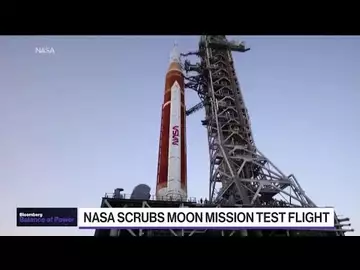 NASA Scrubs Test Flight of Massive Moon Rocket