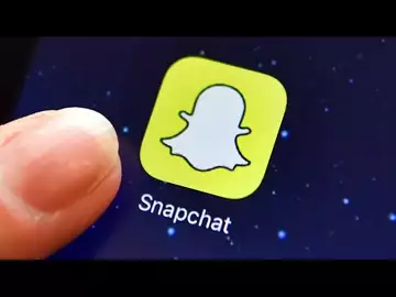 Snap Cuts About 10% of Staff Amid Ad Slump