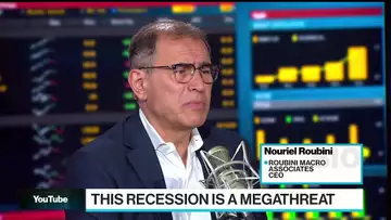 Roubini Says Short, Shallow Recession Notion Is 'Delusional'