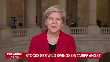 Senator Warren Says Tariffs Putting US on Precipice of Recession