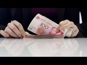 Yuan Tumbles as Markets Await Further China Stimulus