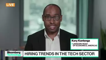 LinkedIn Economist Sees Shortage of Technical AI Workers